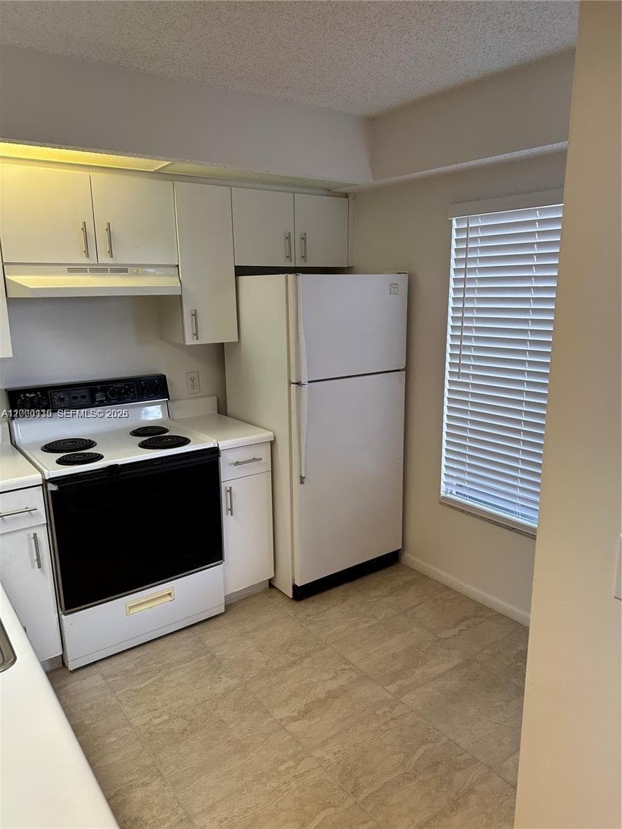 800 SW 137th Ave # 404G, Pembroke Pines FL 33027 photo 5
