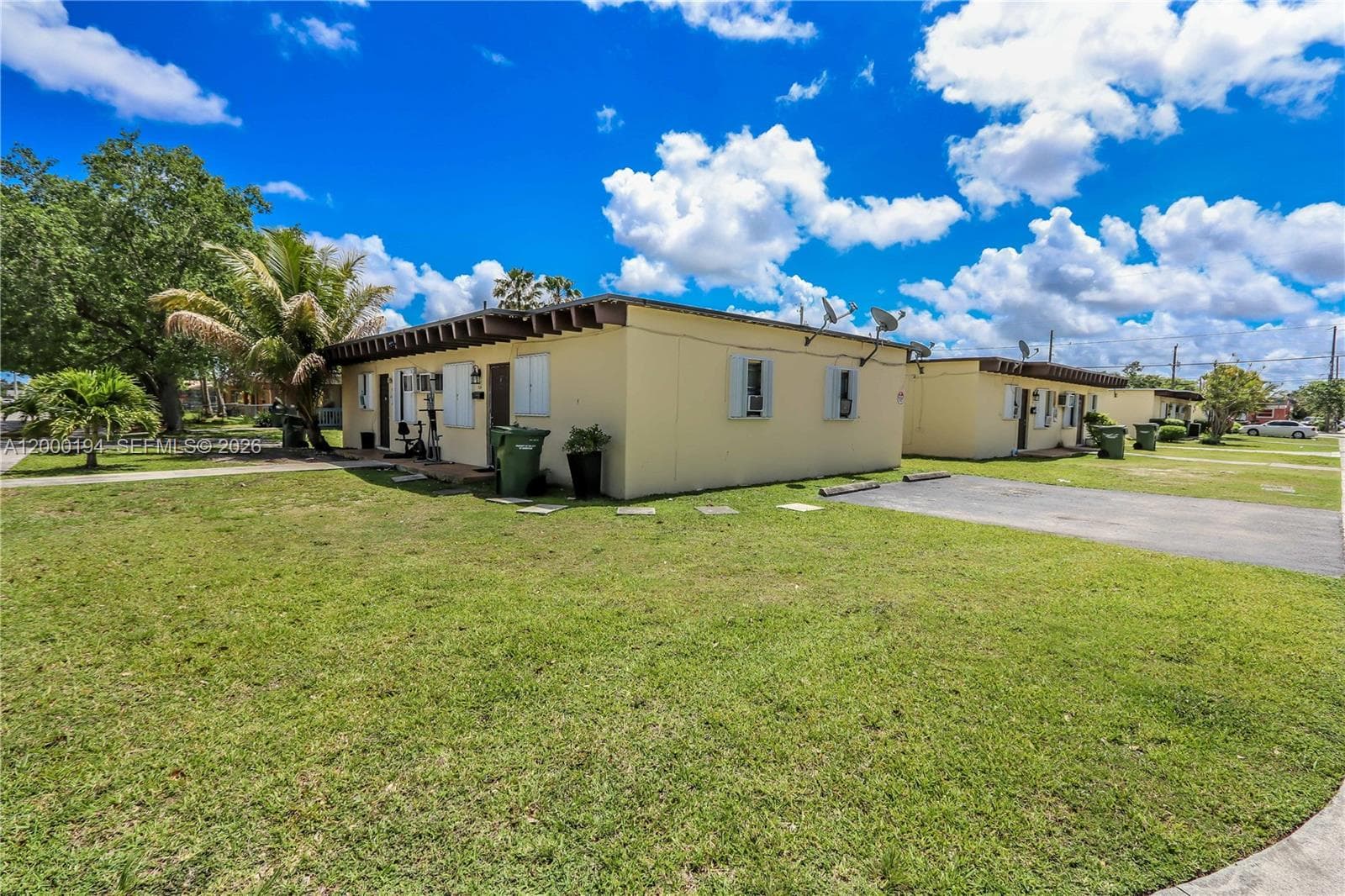 720 SW 6th St, Homestead FL 33030 photo 2