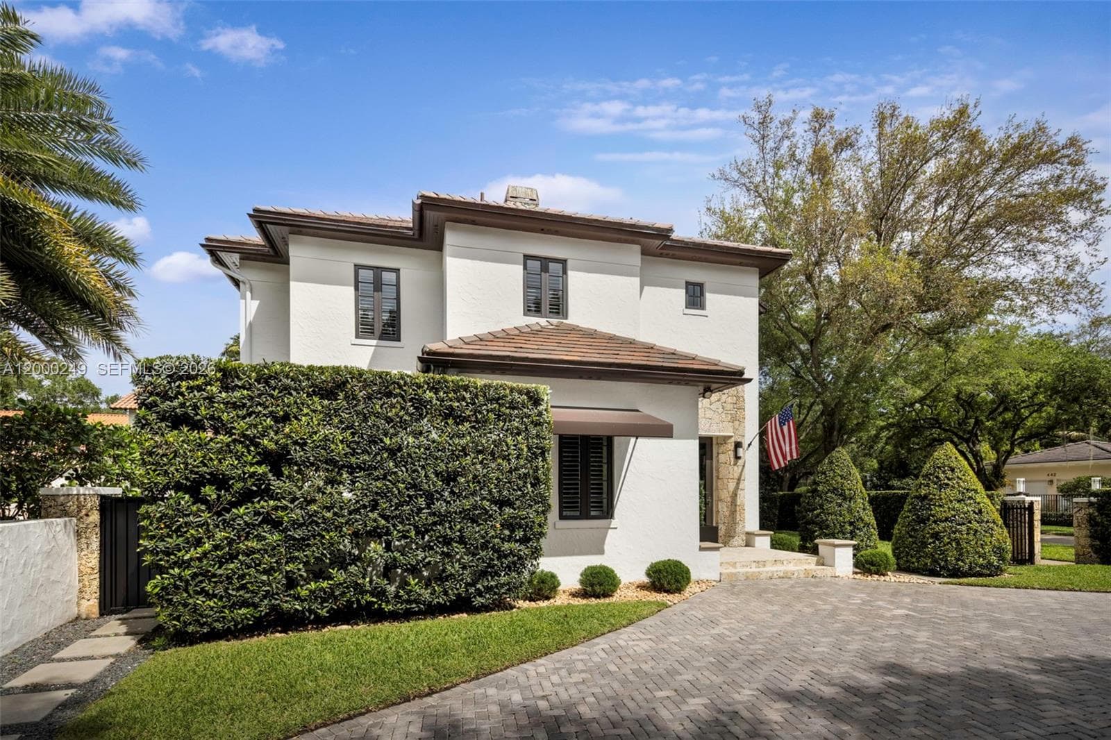 475 Amalfi Ave, Coral Gables FL 33146 photo 4