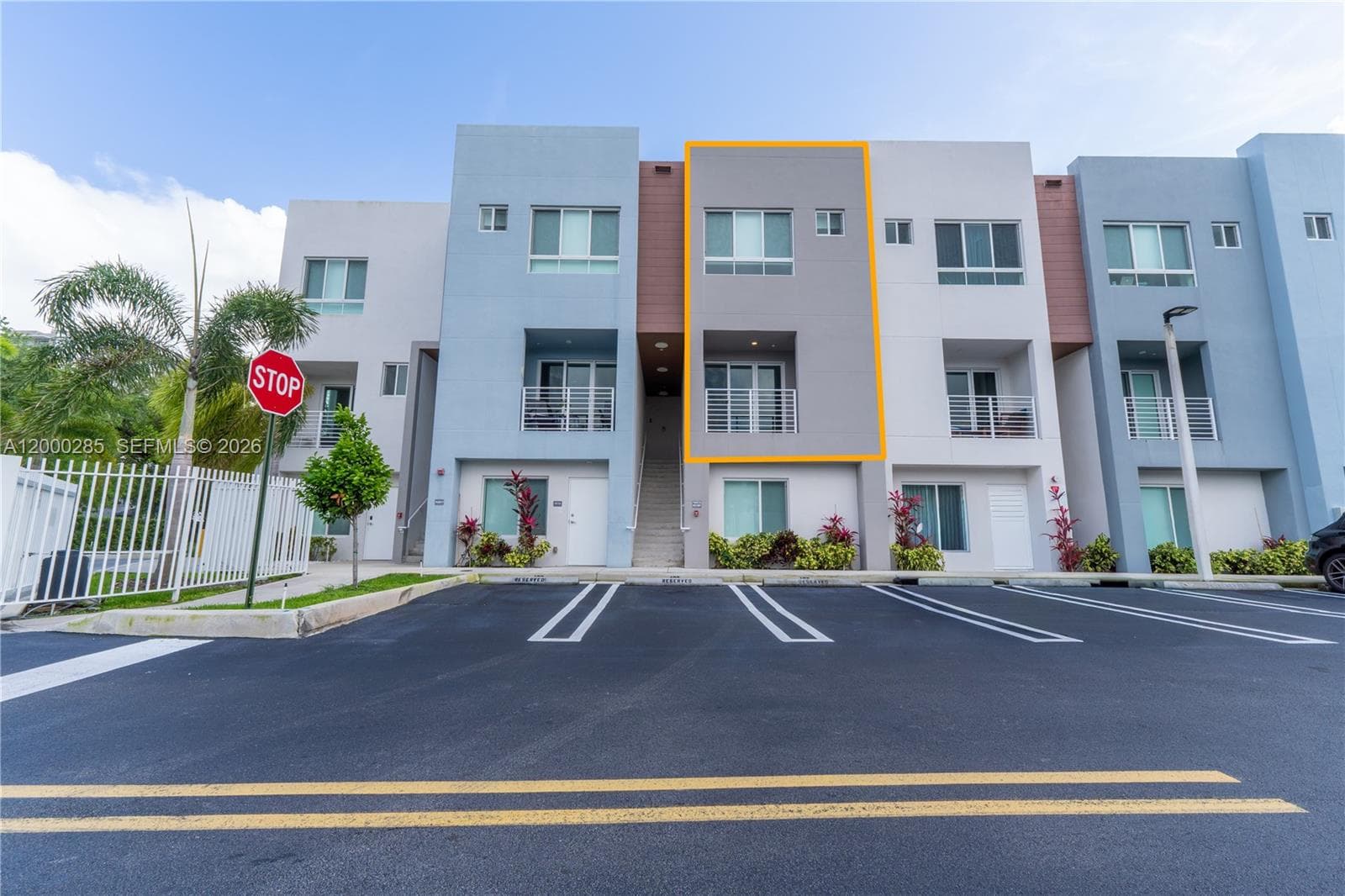 2505 NE 193rd St # 4215, Miami FL 33180 photo 2