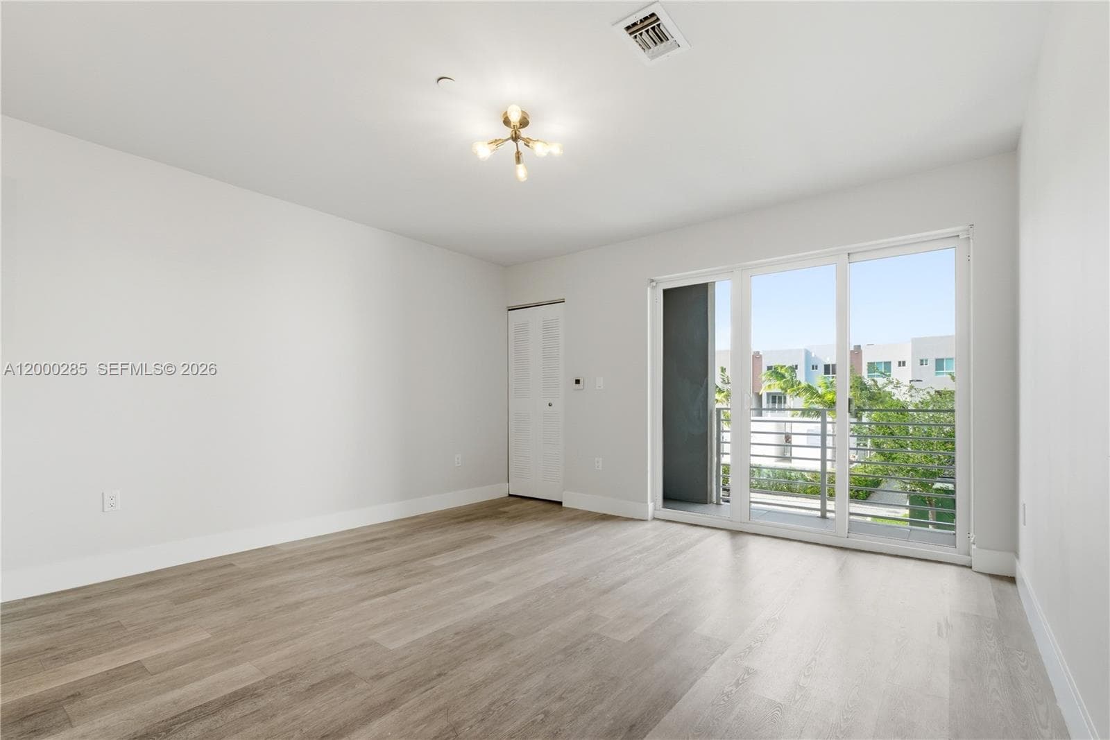 2505 NE 193rd St # 4215, Miami FL 33180 photo 5