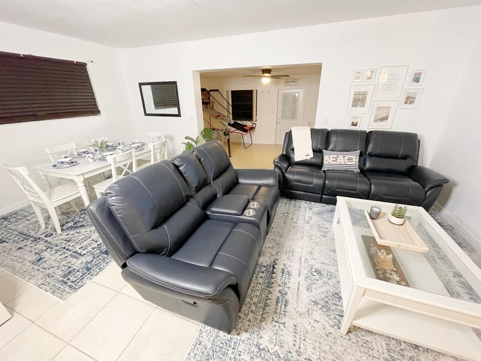 1067 SW 3rd Street, Hallandale Beach FL 33009 photo 4