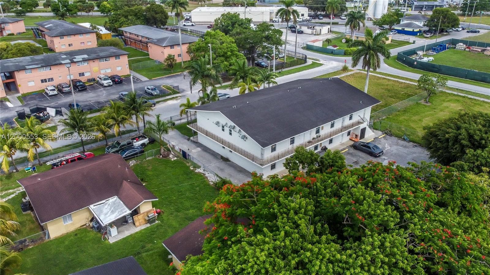 525 SW 1st Ave, Homestead FL 33030 photo 3