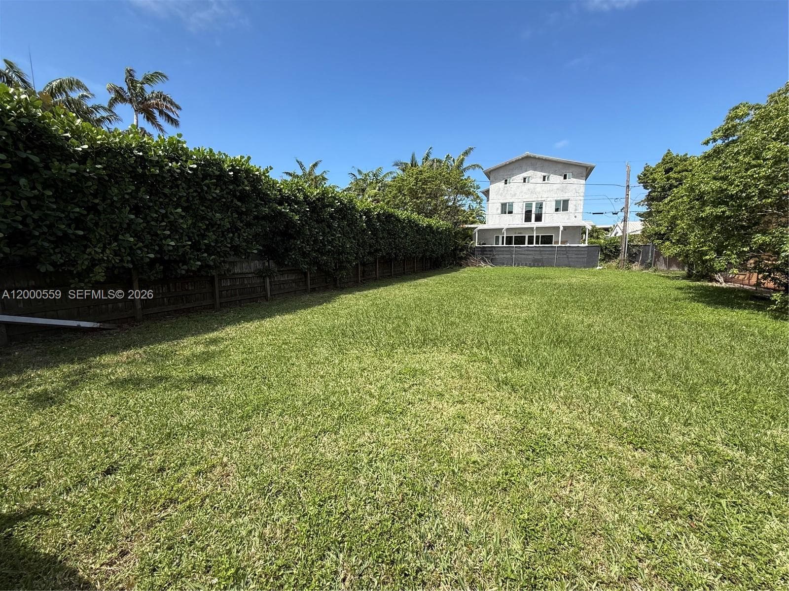 9308 Harding Ave, Surfside FL 33154 photo 2