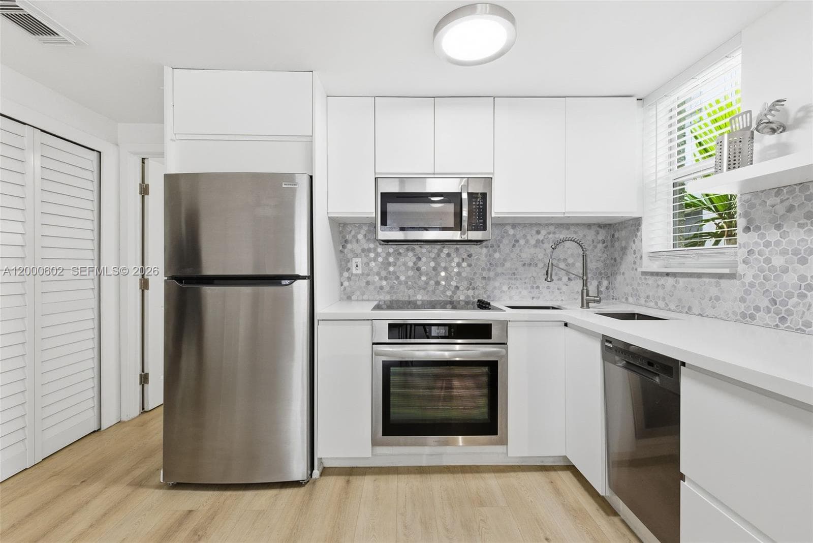 1550 Drexel Ave # 207, Miami Beach FL 33139 photo 5