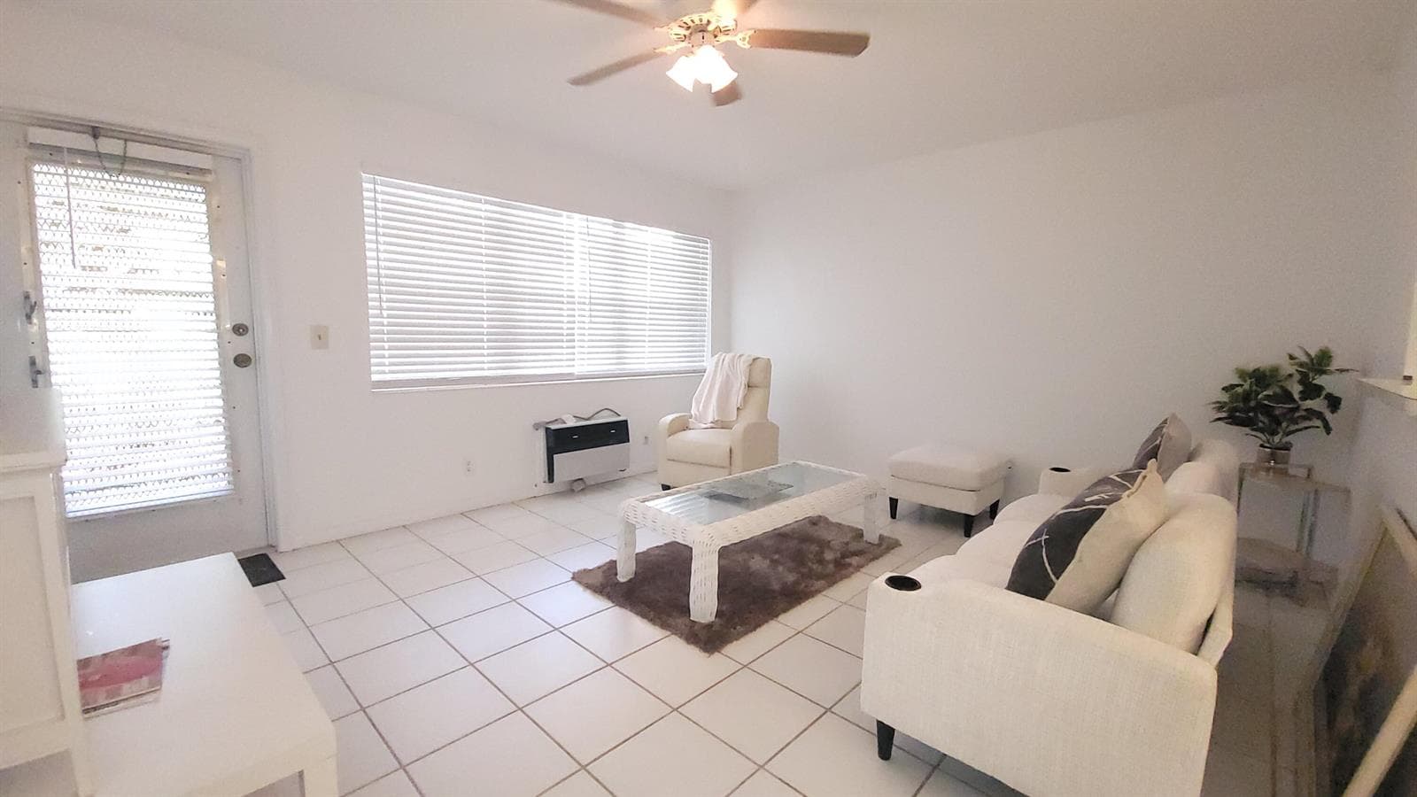 319 Chatham P, West Palm Beach FL 33417 photo 2