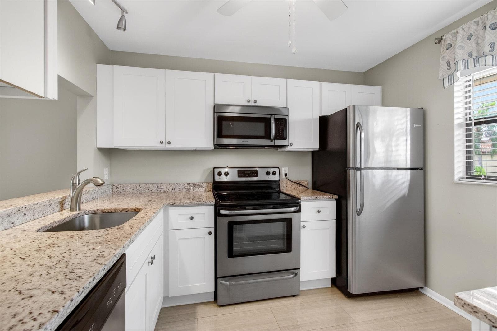 7245 Golf Colony Court # 205, Lake Worth FL 33467 photo 2