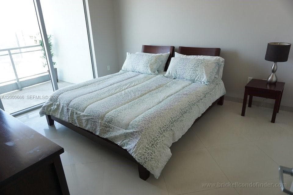 90 SW 3rd St # 3505, Miami FL 33130 photo 3