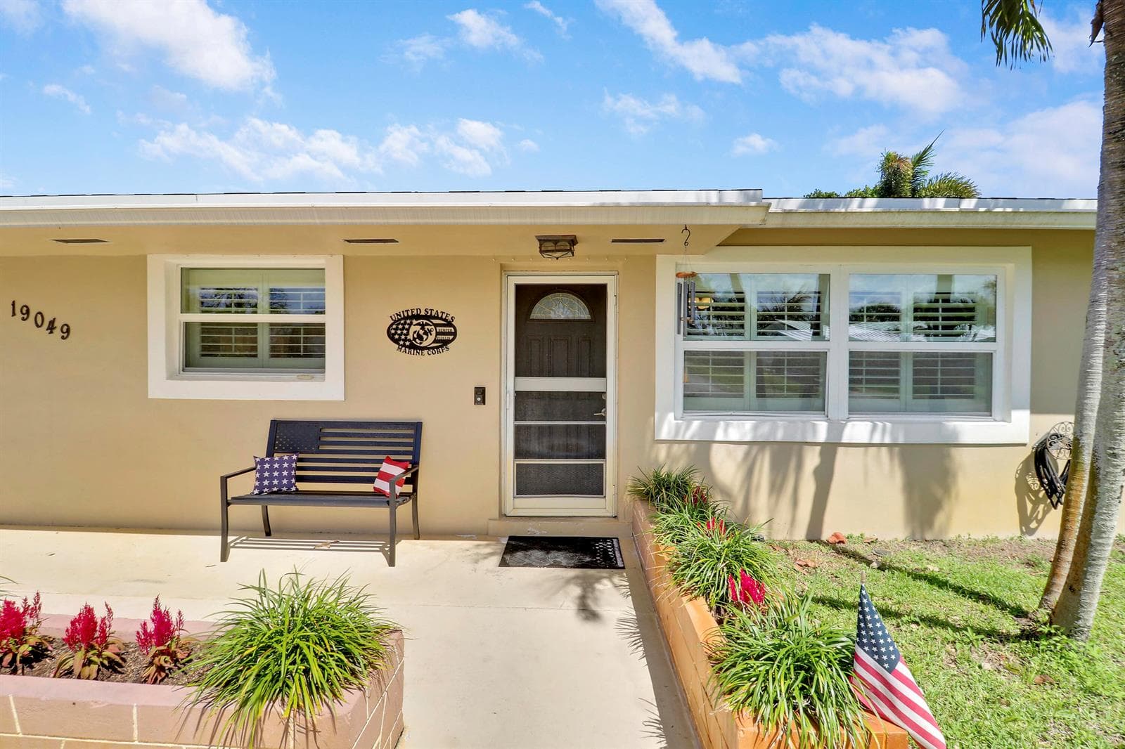 19049 SE Robert Drive, Jupiter FL 33469 photo 3