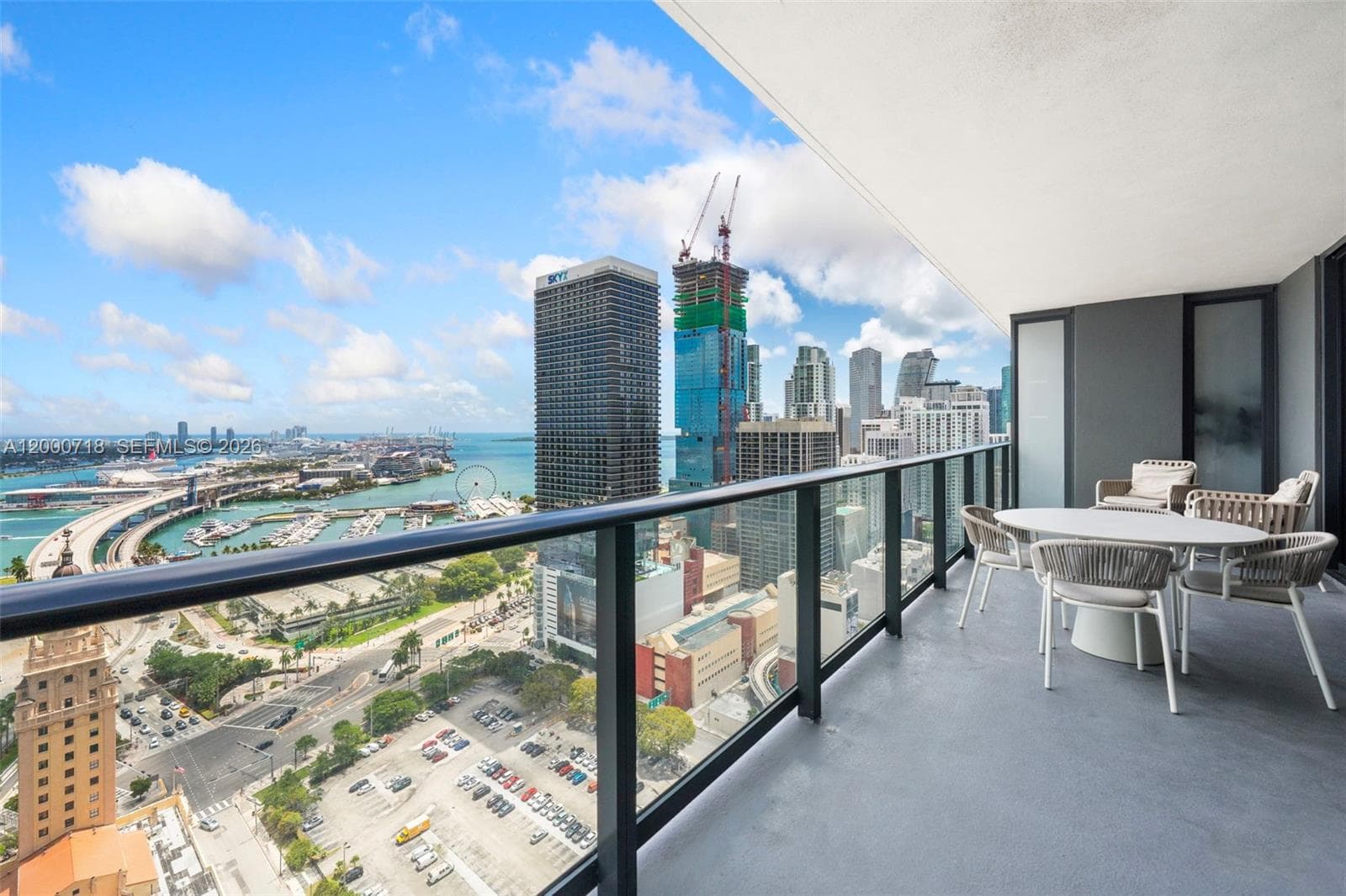 159 NE 6th St # 2915, Miami FL 33132 photo 4