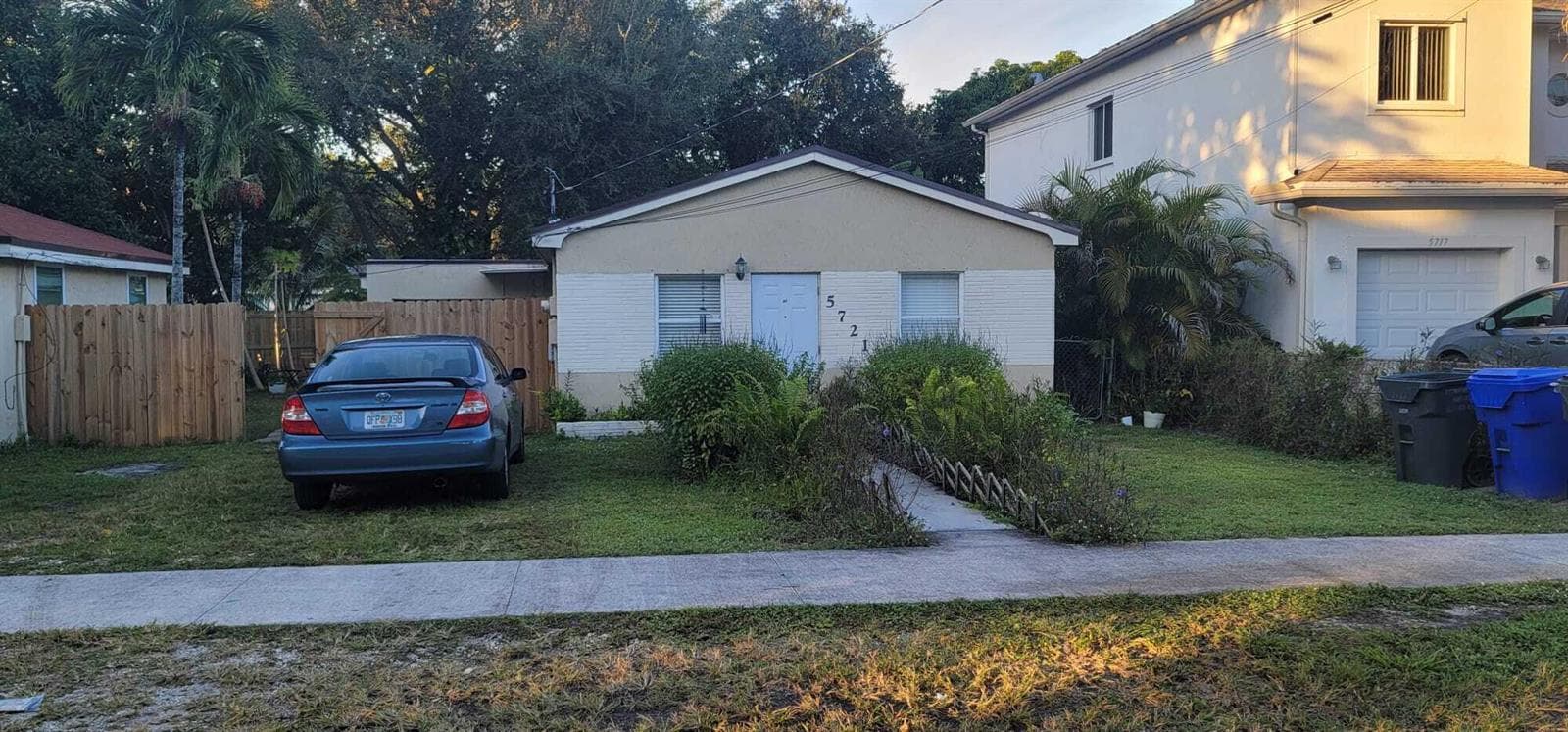 5721 Fillmore Street, Hollywood FL 33021 photo 3