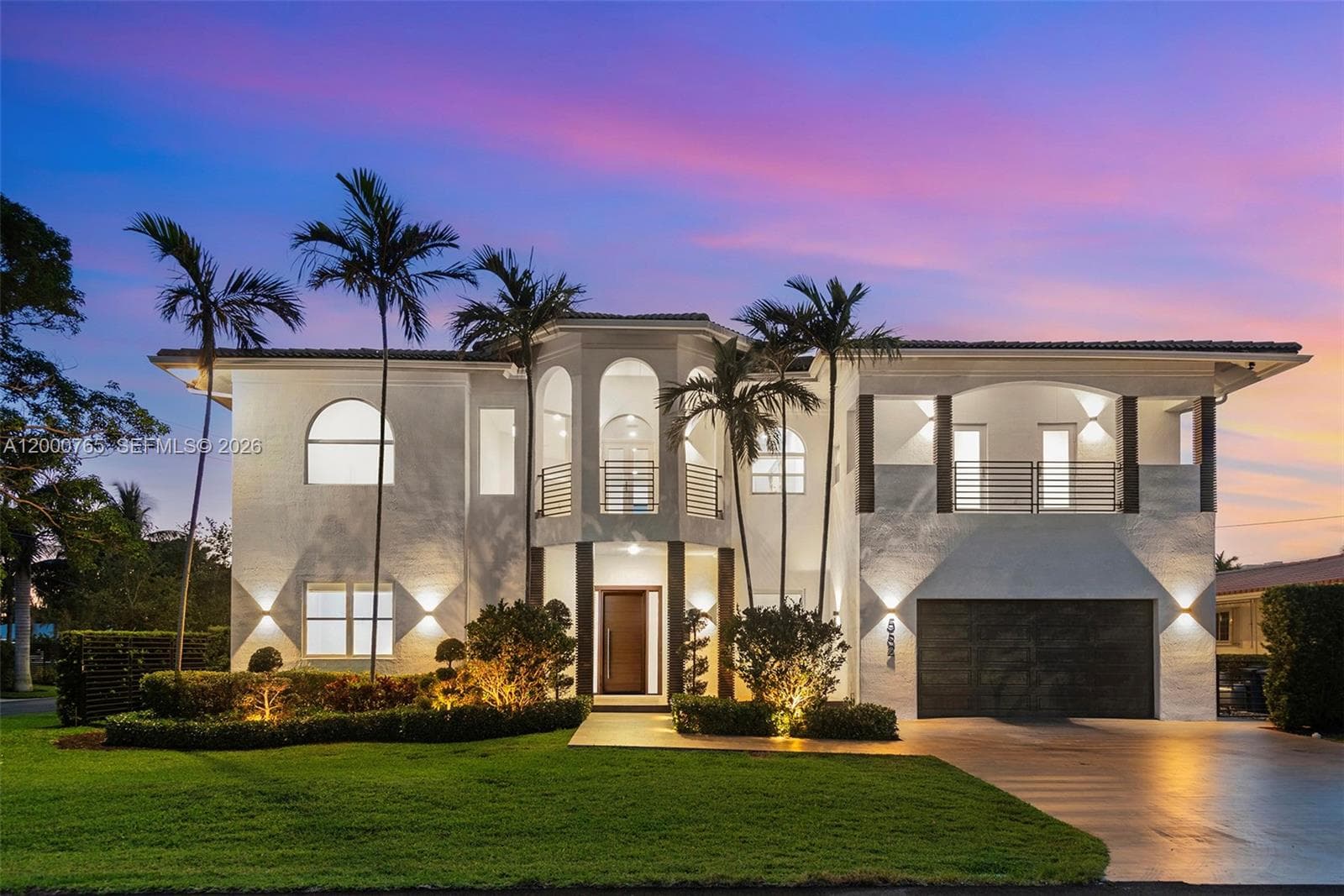 552 PALM DRIVE, Hallandale Beach FL 33009