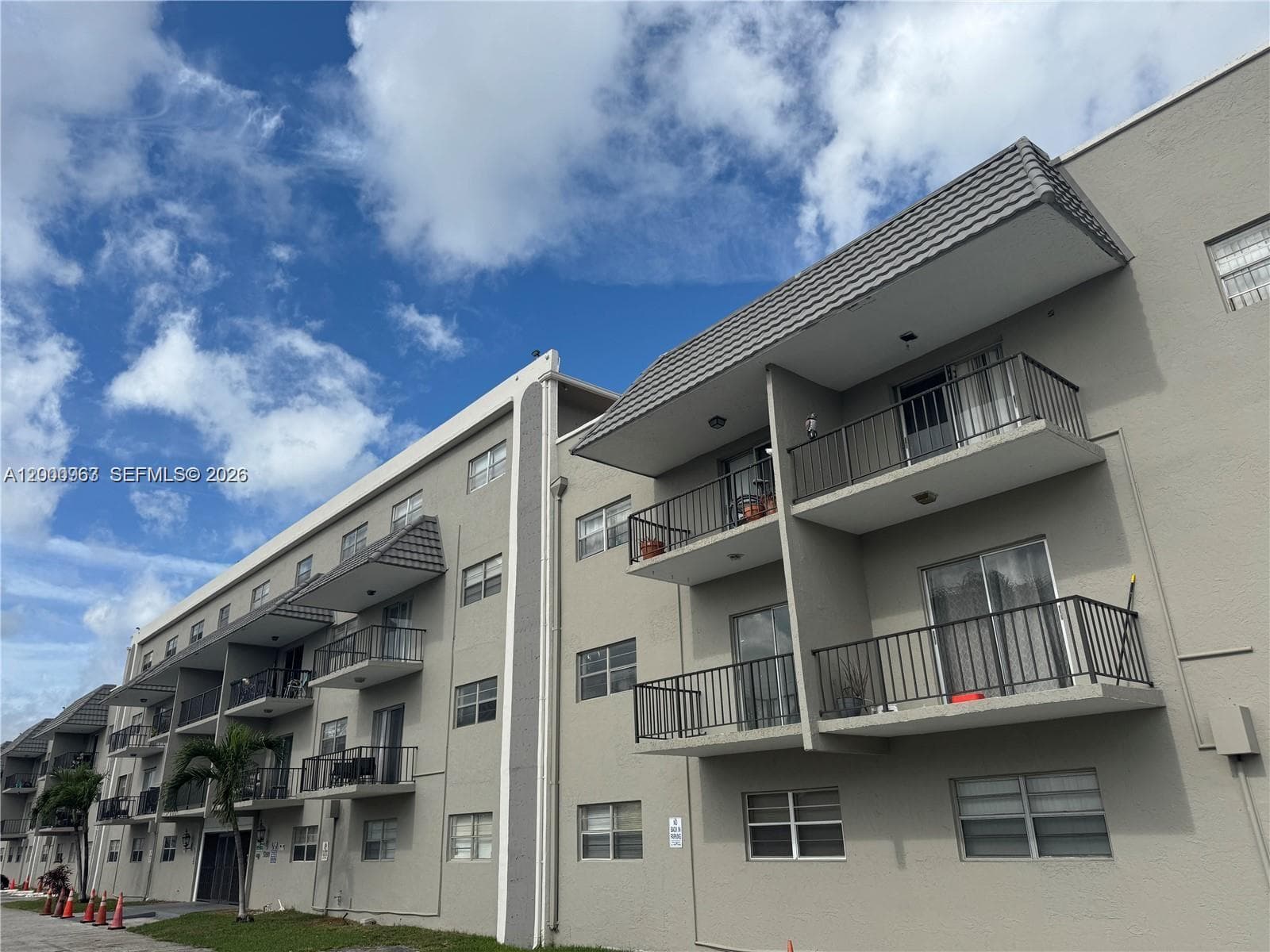 5100 SW 41st St, Pembroke Park FL 33023 photo 4