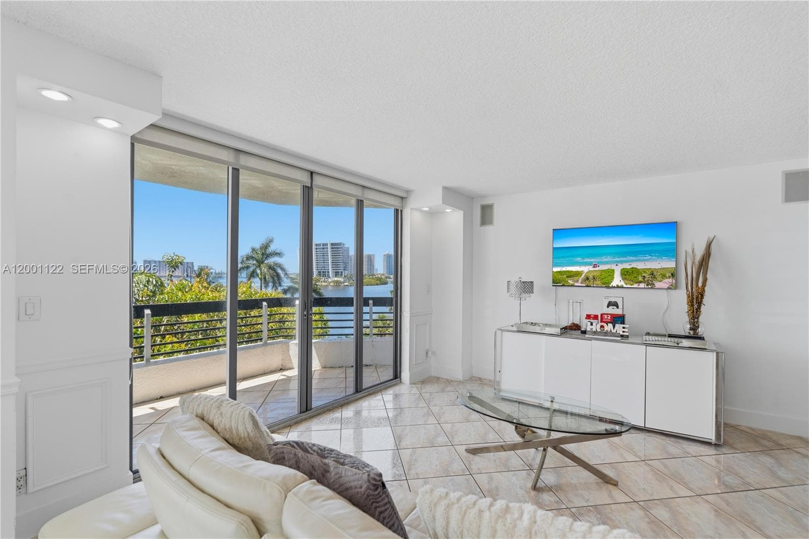 3600 Mystic Pointe Dr # 513, Aventura FL 33180 photo 4