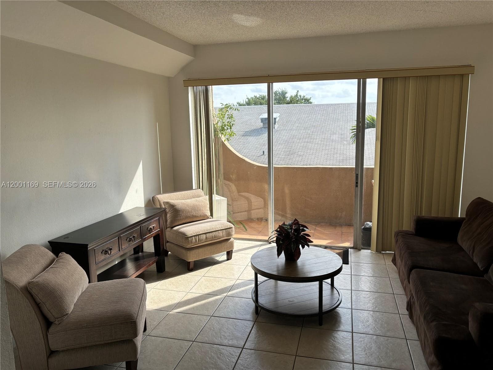 10900 SW 104th St # 303, Miami FL 33176 photo 2