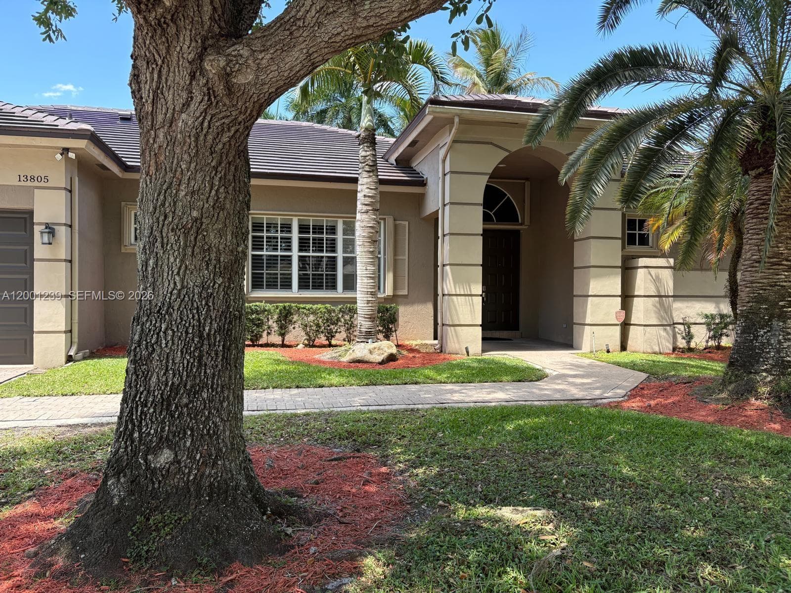 13805 SW 41st St, Davie FL 33330 photo 2