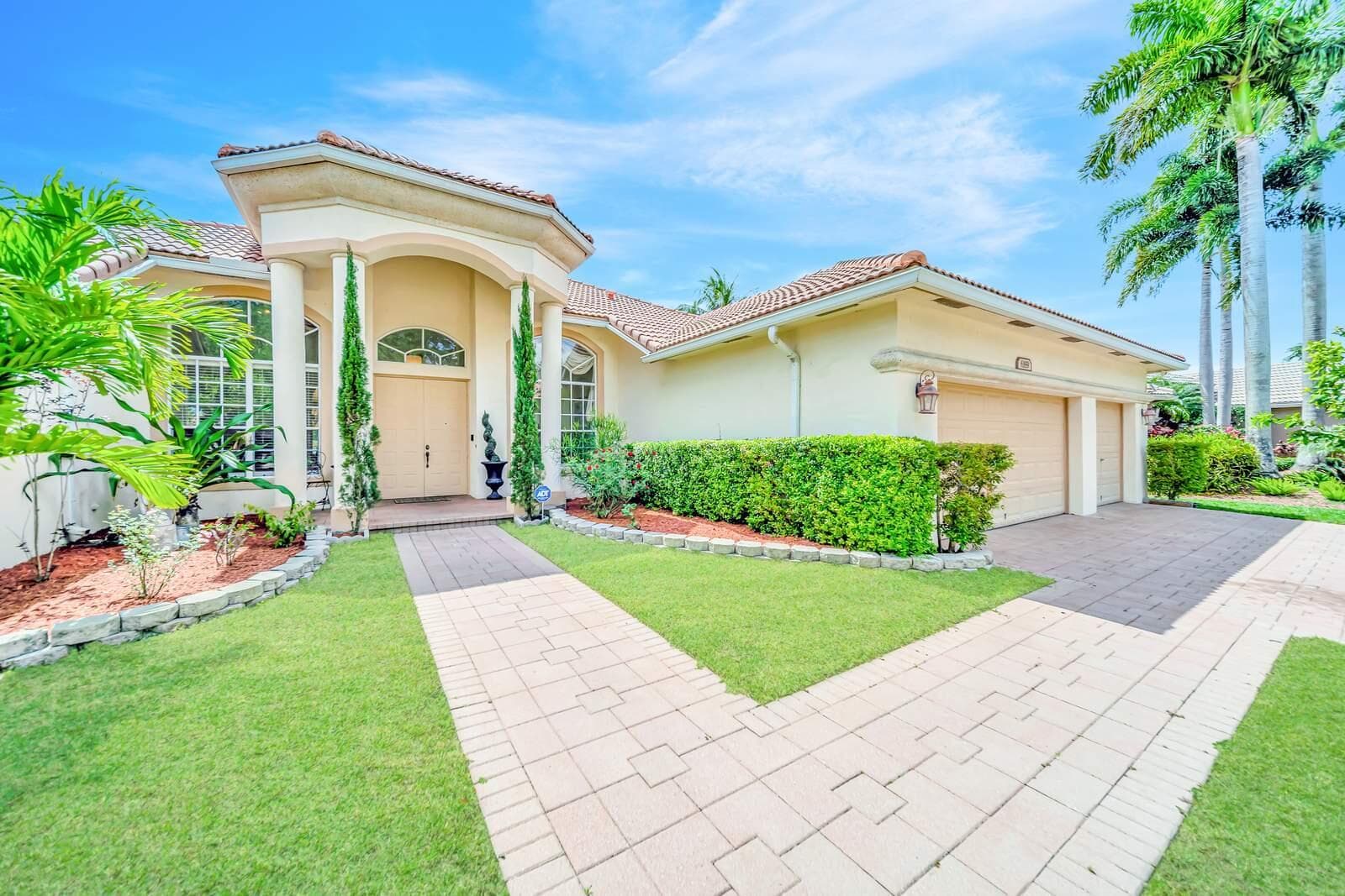 6169 NW 53rd Circle, Coral Springs FL 33067 photo 2