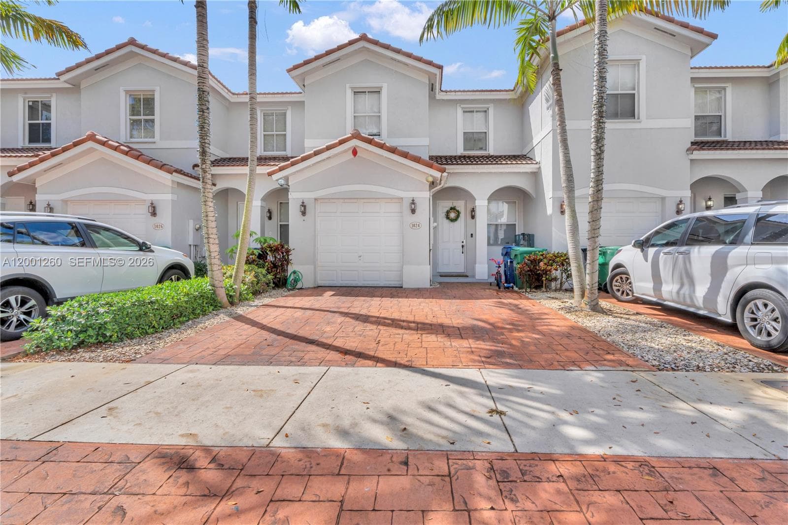 1024 NE 208th St, Miami FL 33179