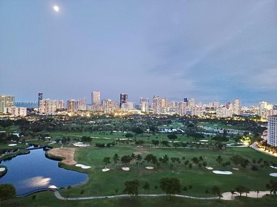 20301 W Country Club Dr, Aventura FL 33180 photo 3