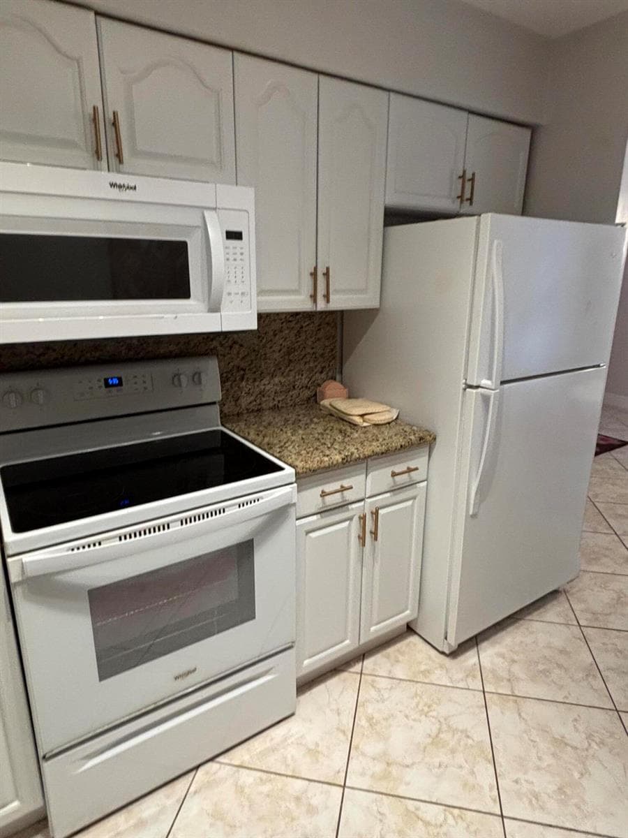 510 Prosperity Farms Road # 8b, North Palm Beach FL 33408 photo 4