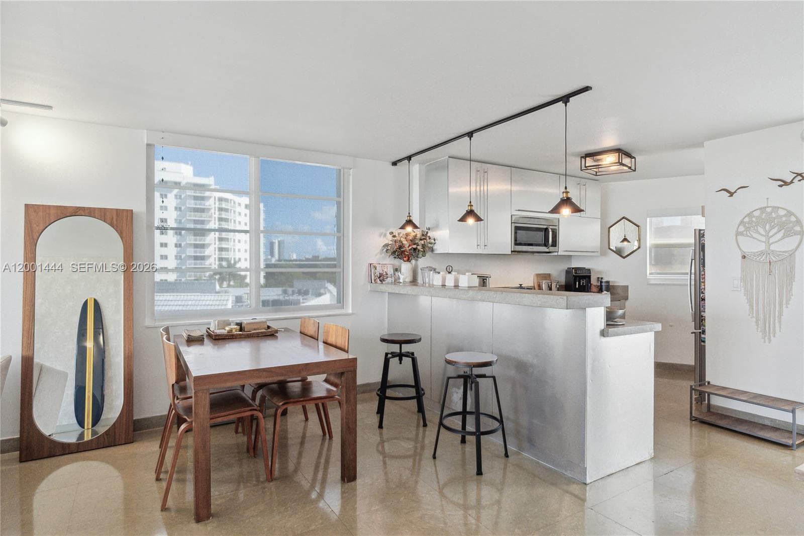1670 lincoln Ct, Miami Beach FL 33139 photo 4