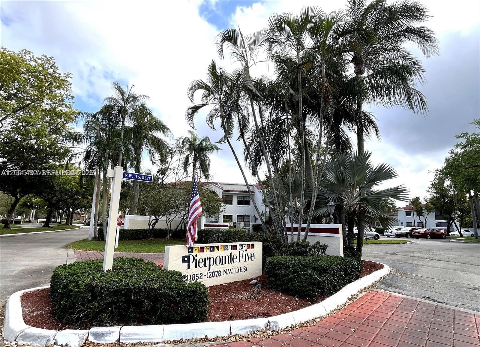 11905 NW 11th St # 11905, Pembroke Pines FL 33026