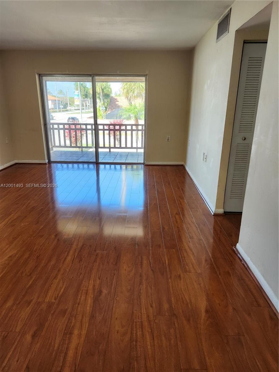 11219 SW 88th St # 205C, Miami FL 33176 photo 2