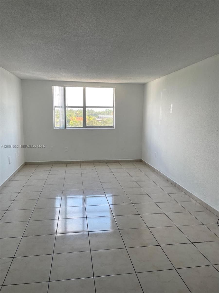666 W 81st St # 407, Hialeah FL 33014 photo 4