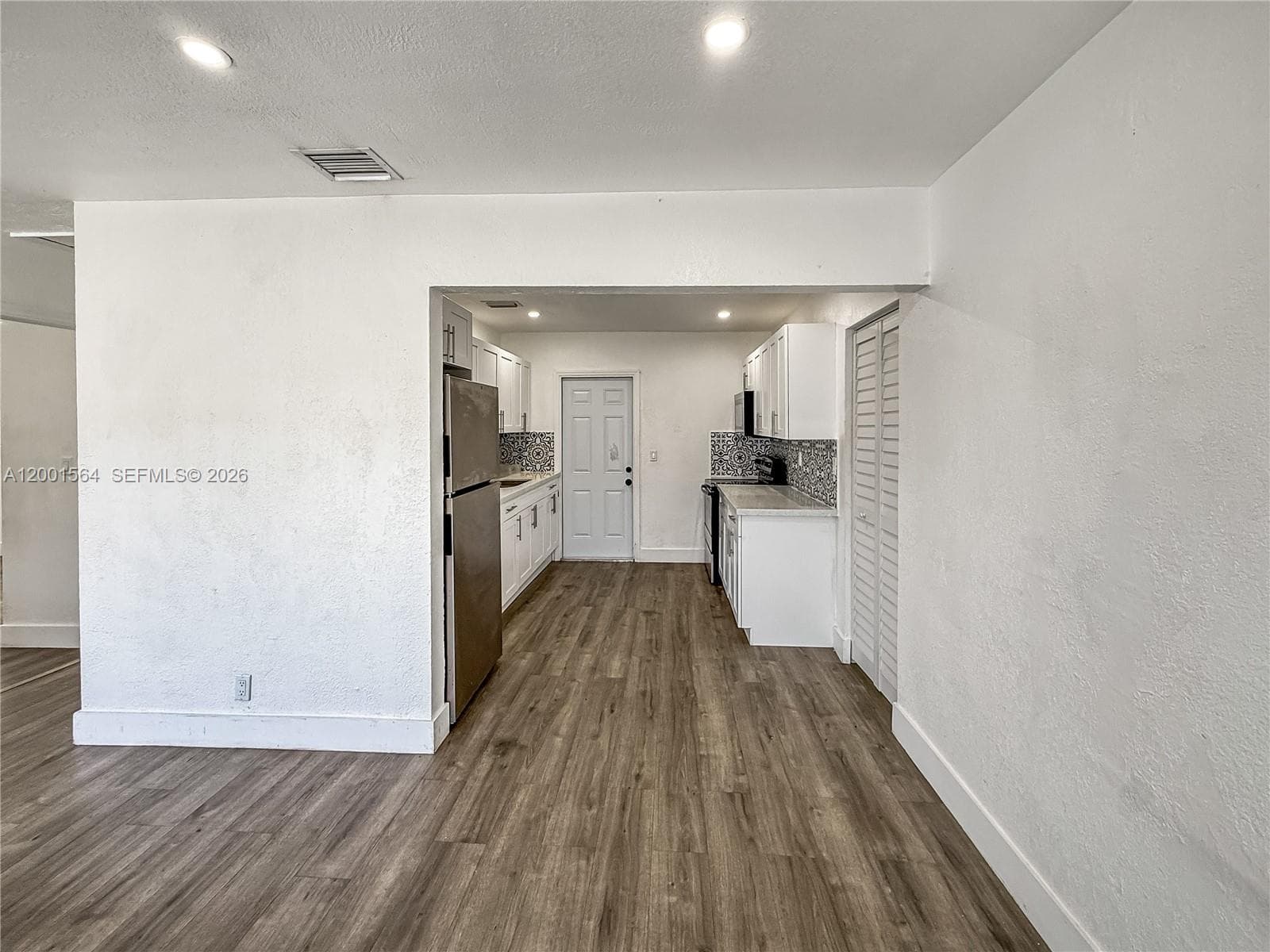 2620 NW 18th Ter # 3, Oakland Park FL 33311 photo 2