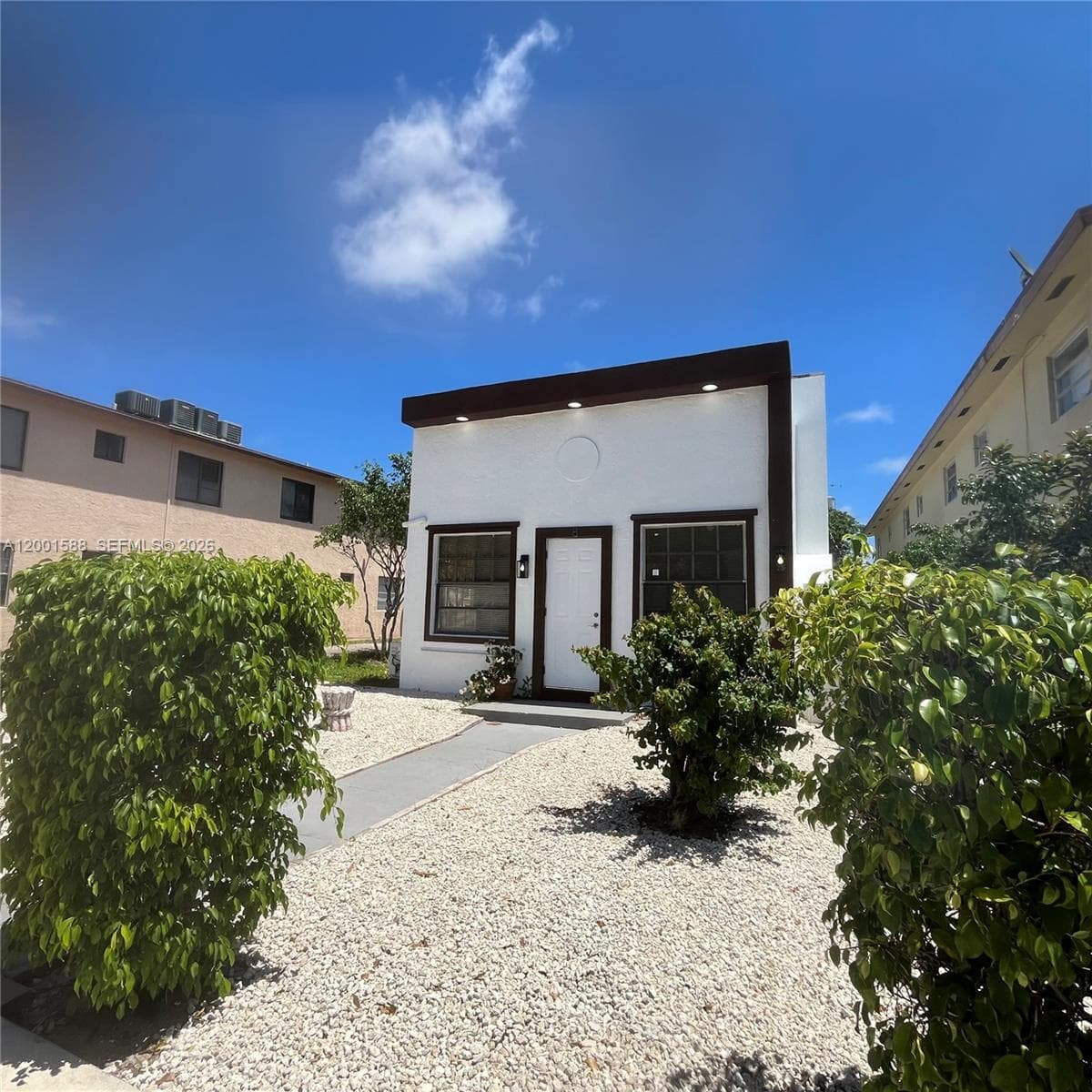 8 S C St, Lake Worth FL 33460