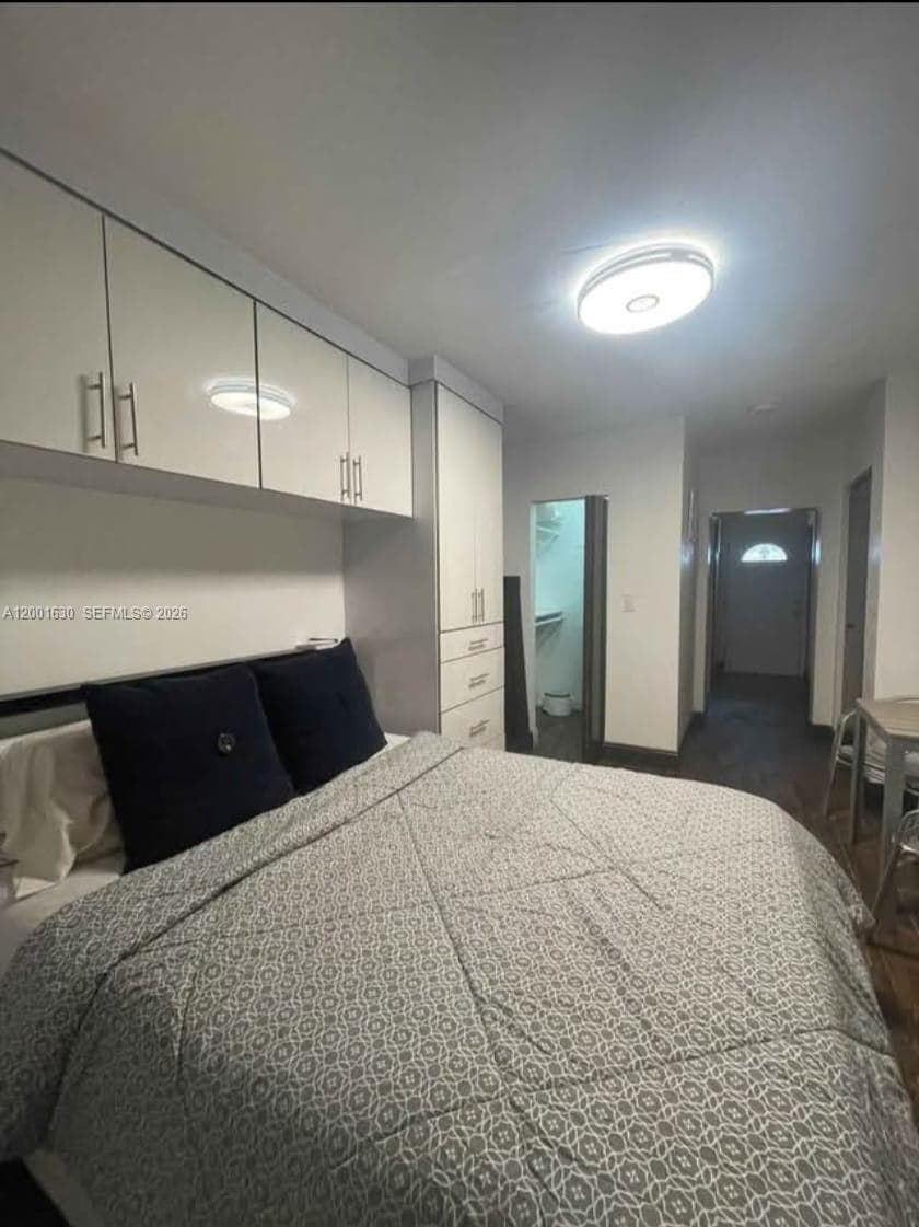 315 NW 59th St # 1, Miami, FL 33127 photo 2