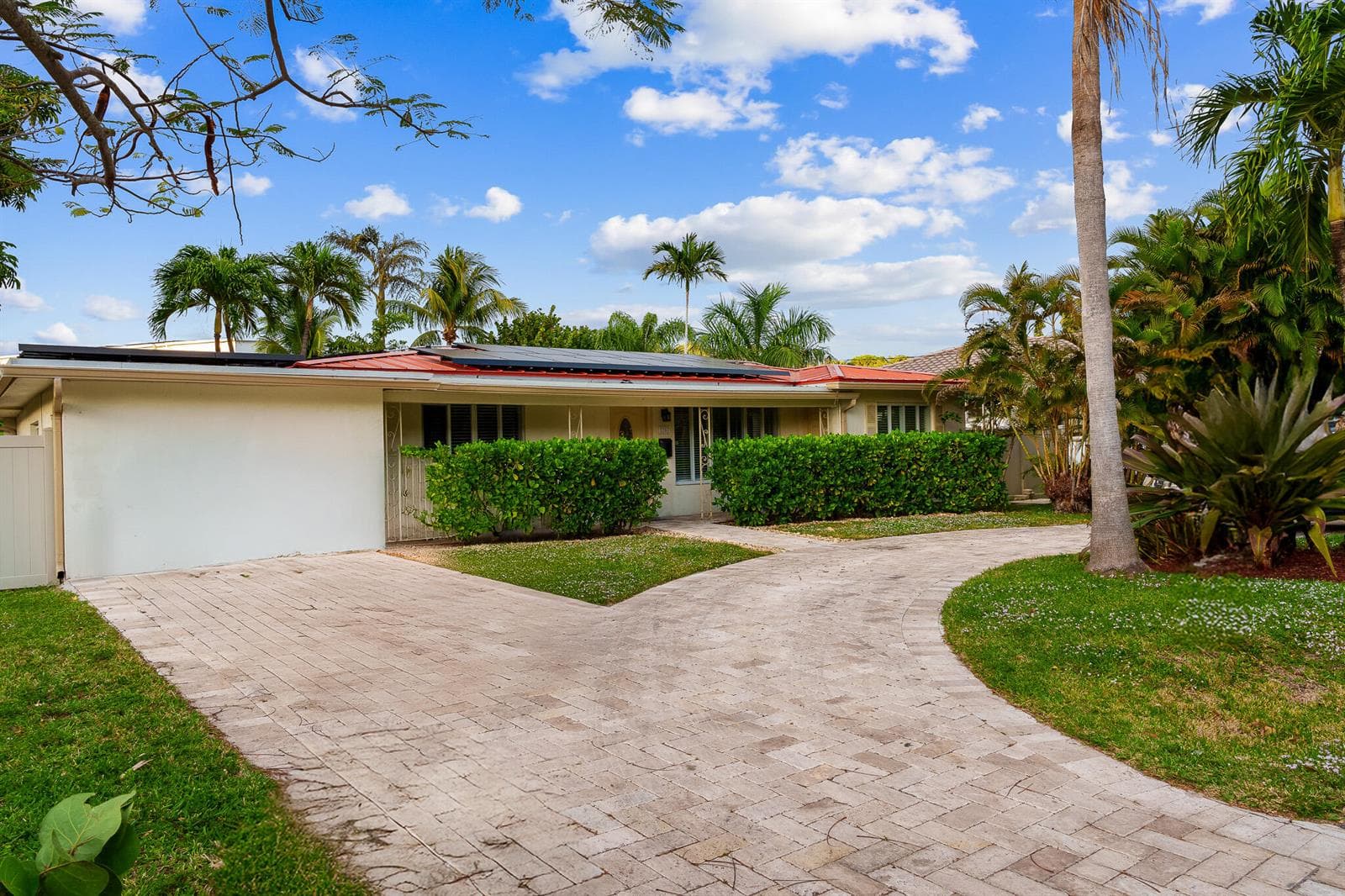 2757 NE 14th Avenue, Wilton Manors FL 33334 photo 2