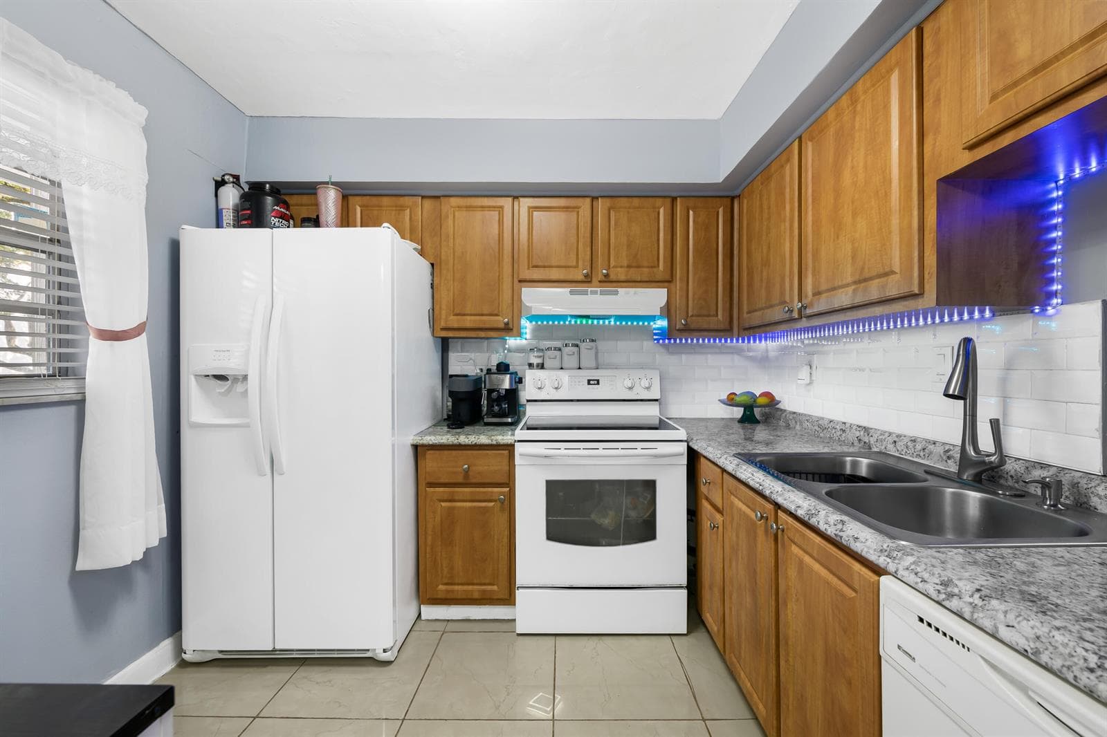 471 N Pine Island Road # 302d, Plantation FL 33324 photo 3