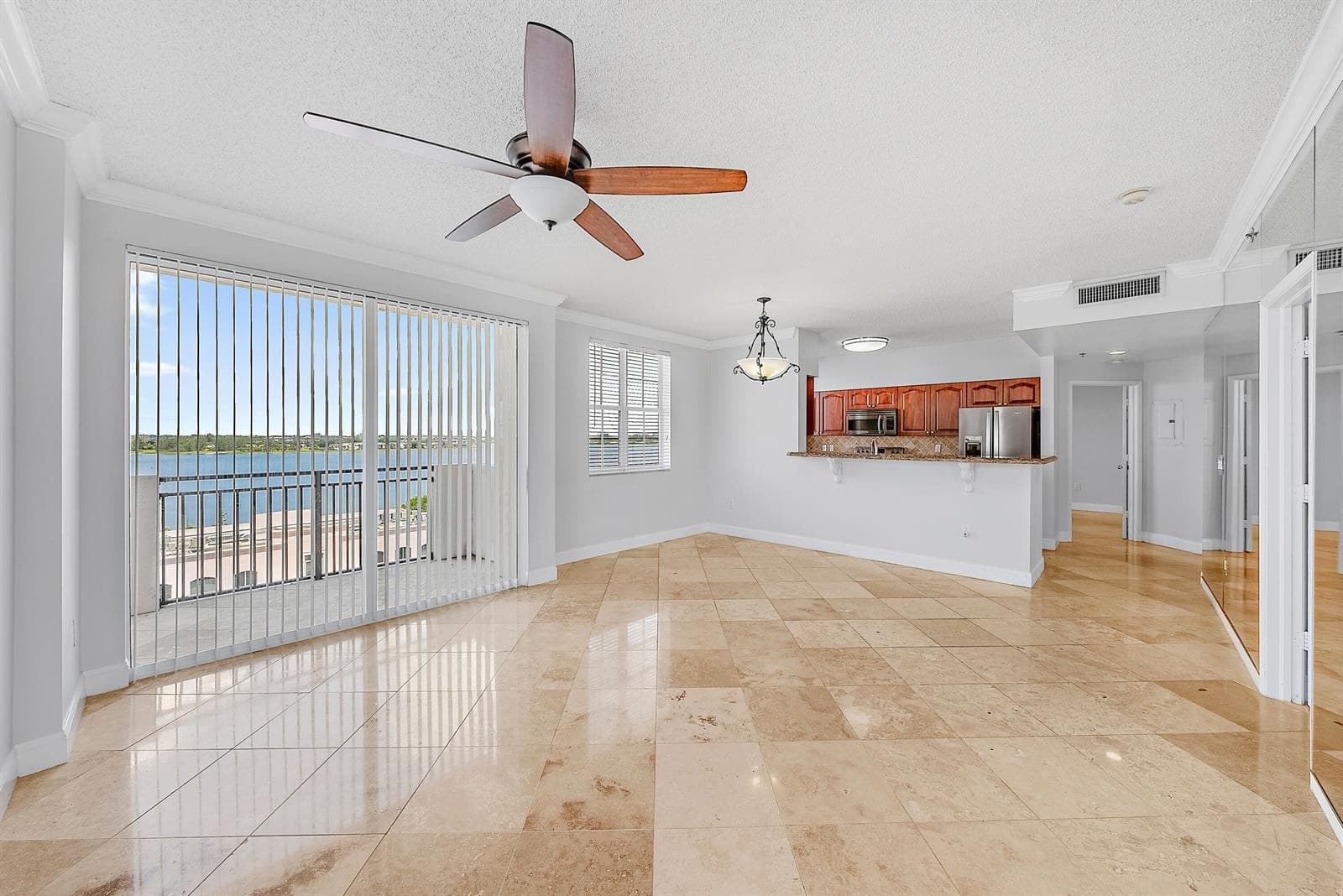 616 Clearwater Park Road # 913, West Palm Beach FL 33401 photo 3