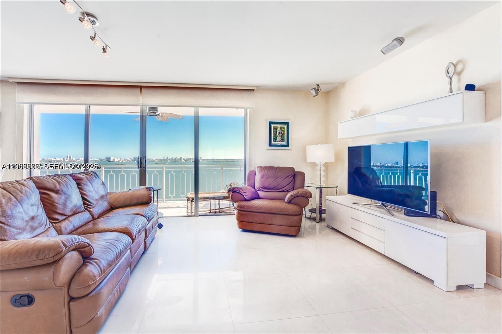 11111 Biscayne Blvd # 18E, Miami FL 33181 photo 2