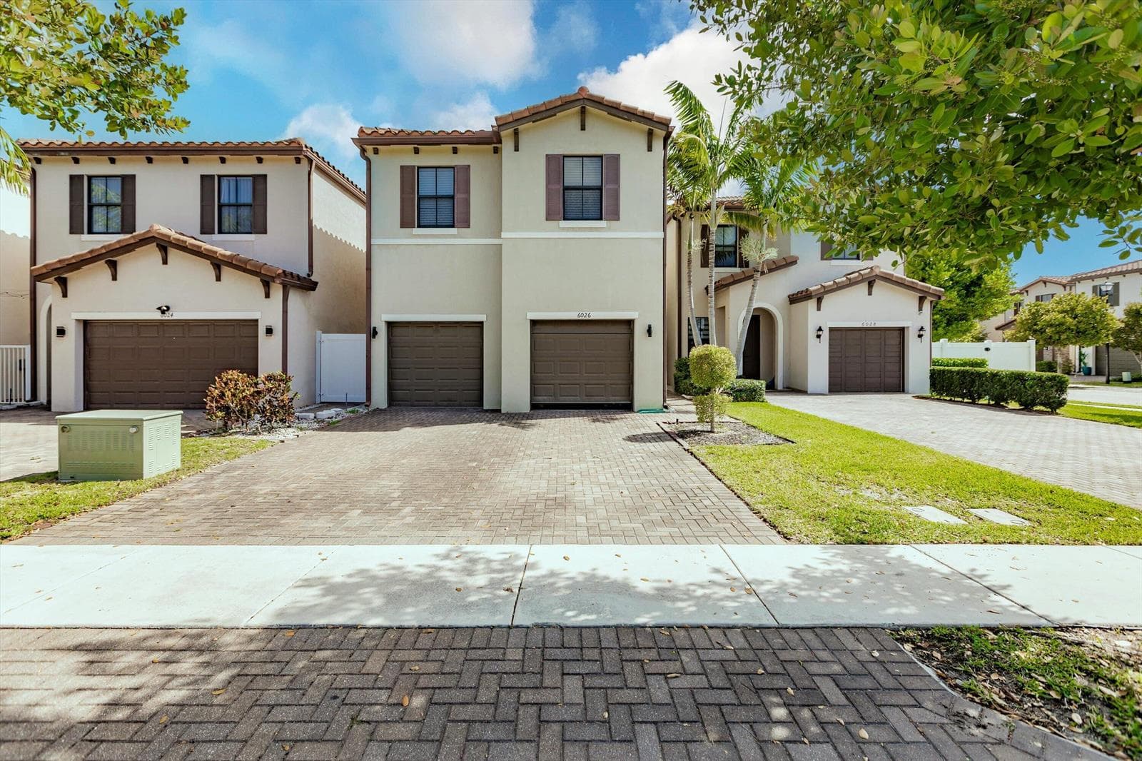 6026 Pine Tree Way # 6026, Riviera Beach FL 33410 photo 2
