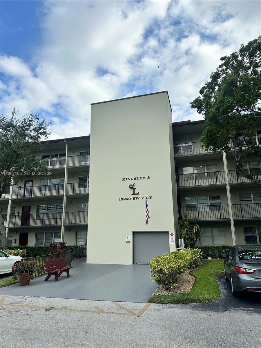 13250 SW 7th Ct # 114L, Pembroke Pines FL 33027 photo 2