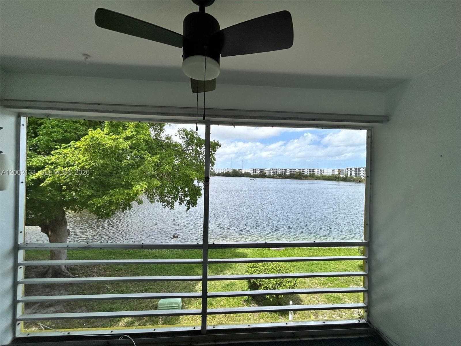 245 NE 191st St # 3017, Miami FL 33179 photo 2