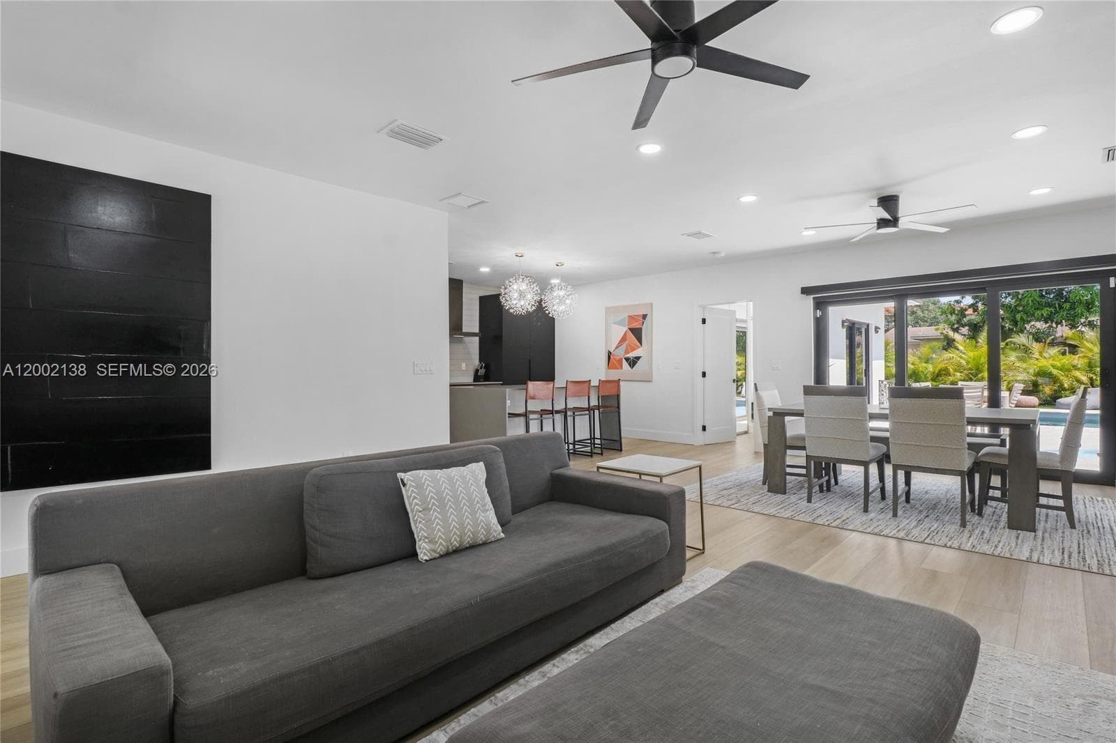 811 NE 17th Ct, Fort Lauderdale FL 33305 photo 4