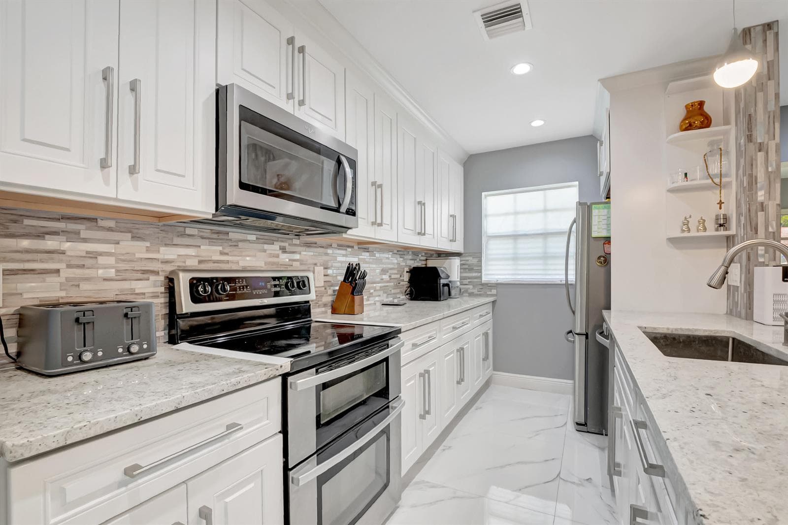 14010 Nesting Way # B, Delray Beach FL 33484 photo 4