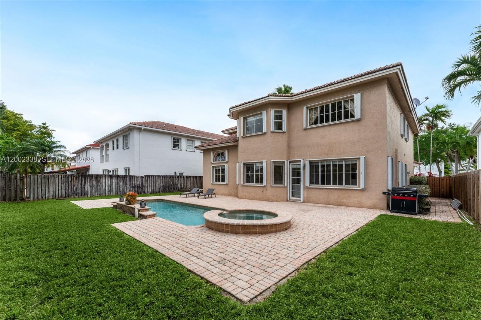 6914 NW 113th Pl, Doral FL 33178 photo 2