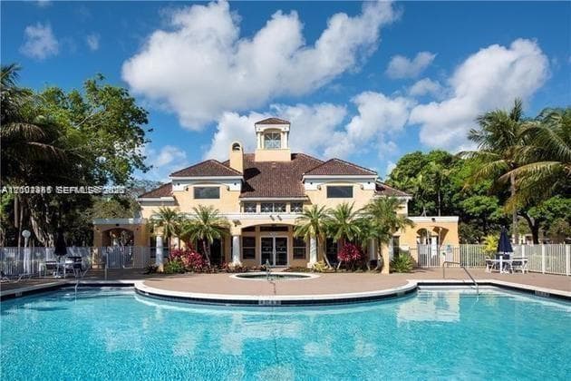 2371 NW 33rd St # 711, Oakland Park FL 33309