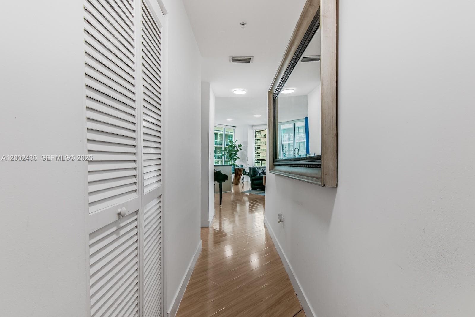 79 SW 12th St, Miami FL 33130 photo 5
