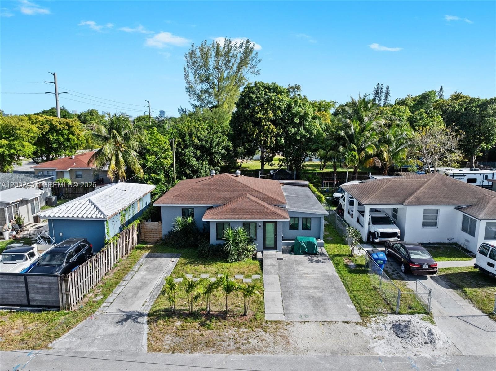 2410 Jackson St, Hollywood FL 33020 photo 3
