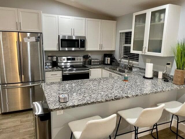 601 N E Street, FL 33460 photo 2