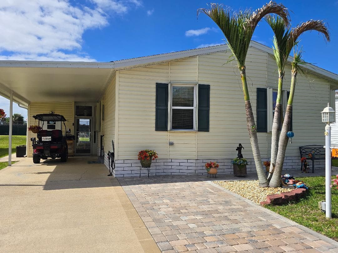 337 Seahorse Terrace, Fort Pierce FL 34982 photo 2