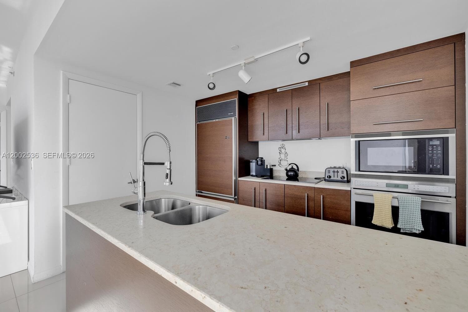 485 Brickell Ave # 4104, Miami FL 33131 photo 4