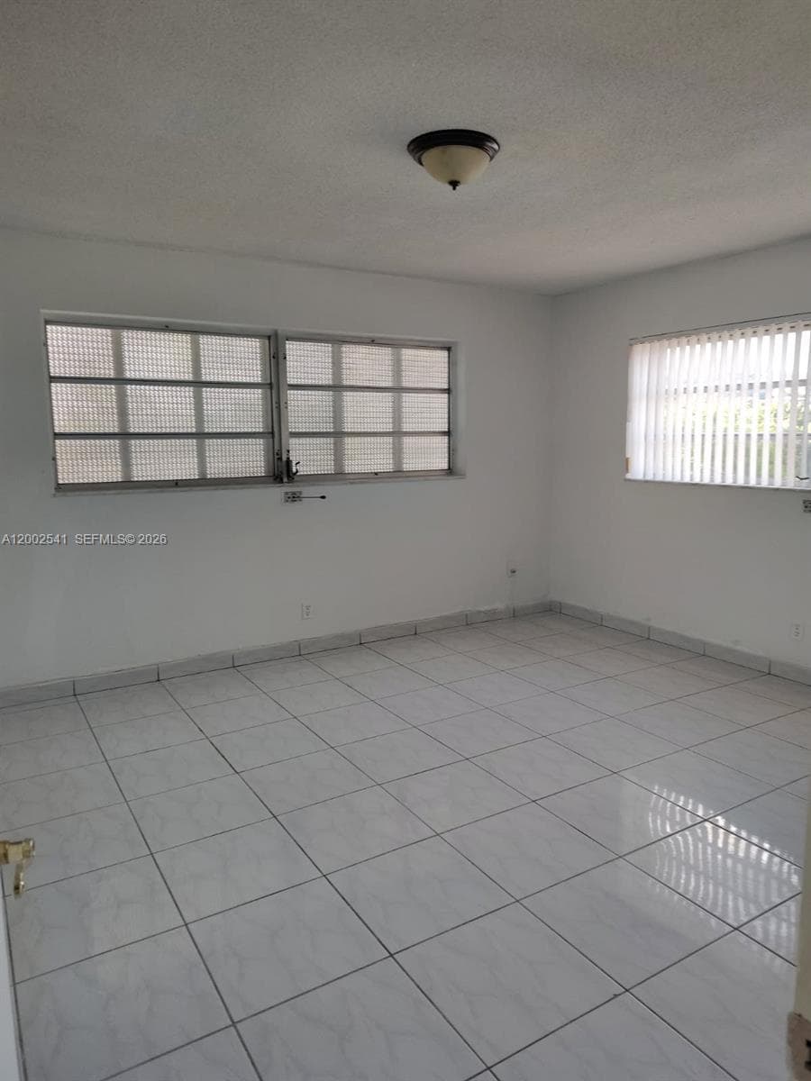 200 NE 12th Ave # 1C, Hallandale Beach FL 33009 photo 3