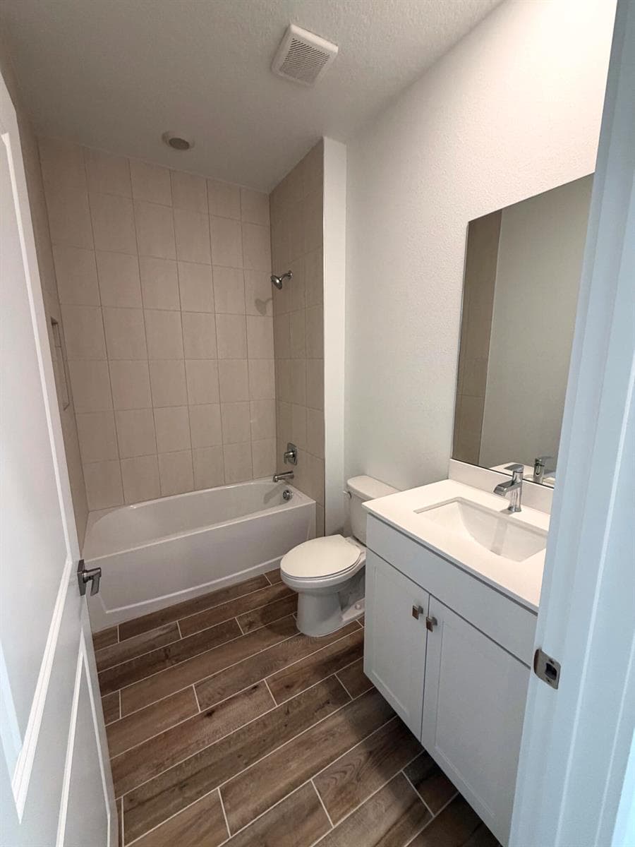 6550 SE Park Trace Drive, Stuart FL 34997 photo 2