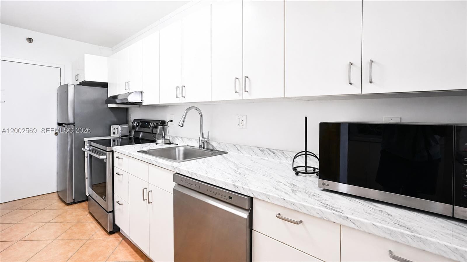 100 Lincoln Rd # 1209, Miami Beach, FL 33139 photo 4